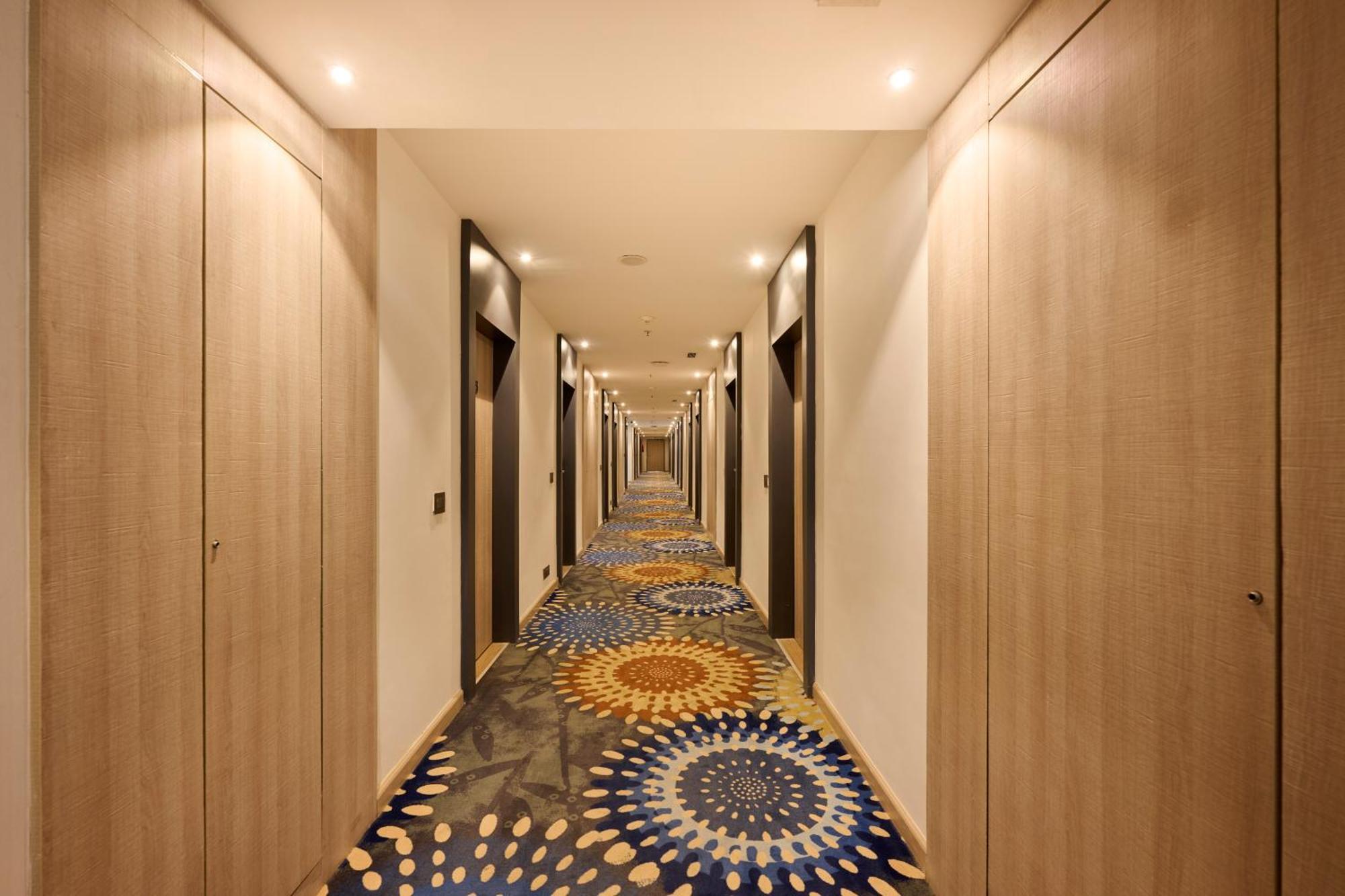 Delite Sarovar Portico Faridabad Luaran gambar