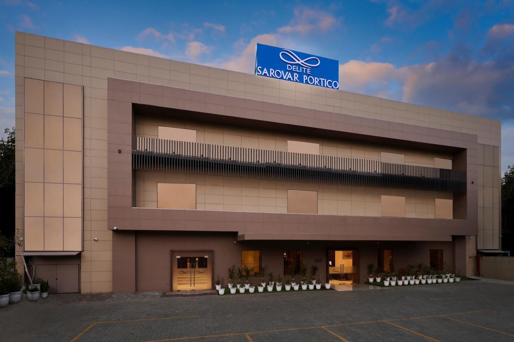 Delite Sarovar Portico Faridabad Luaran gambar