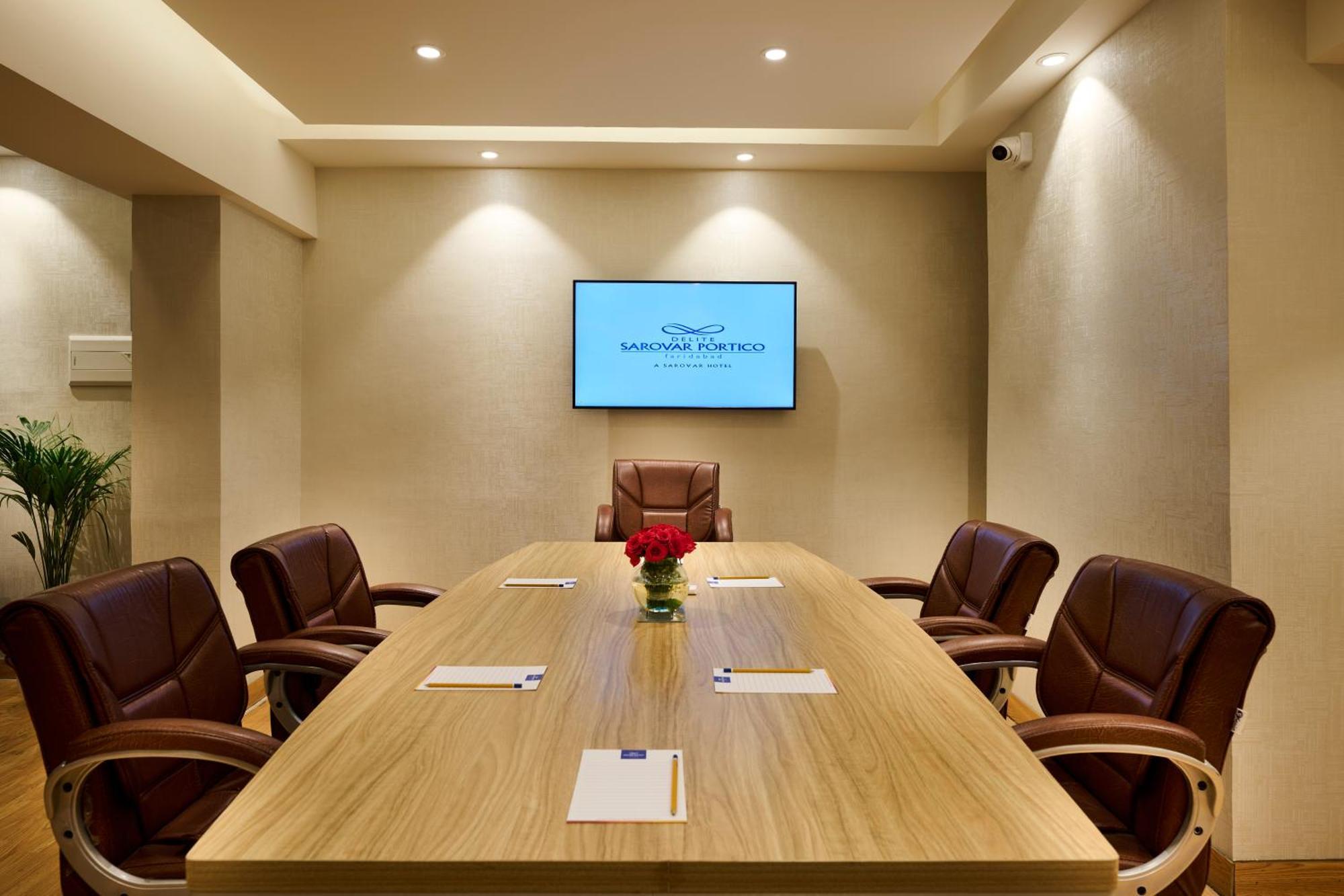 Delite Sarovar Portico Faridabad Luaran gambar