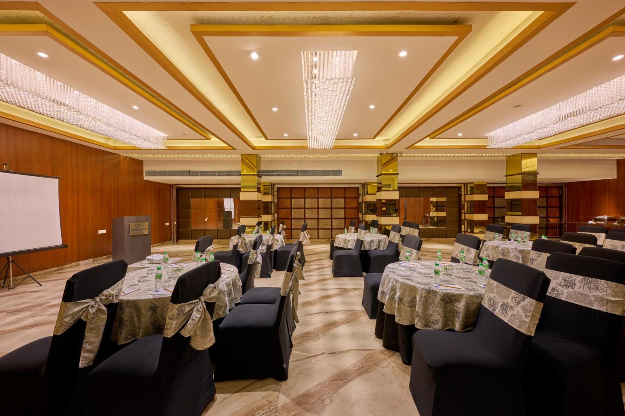 Delite Sarovar Portico Faridabad Luaran gambar